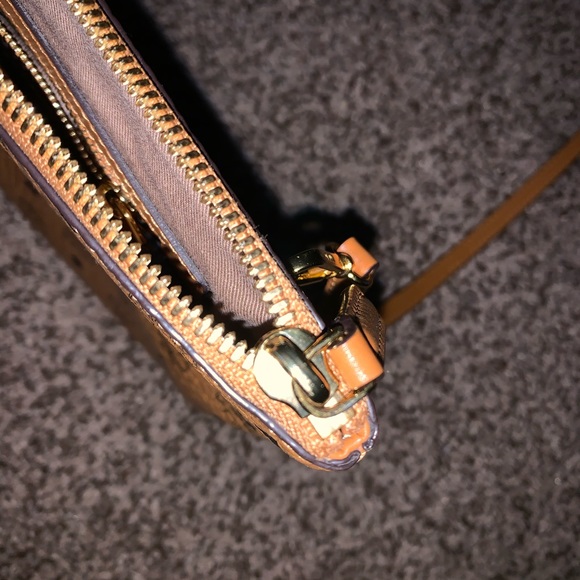 MCM crossbody - Picture 6 of 9